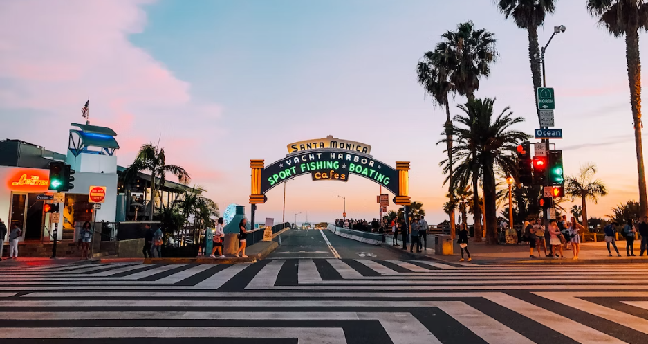 Explore Los Angeles in Depth Tours